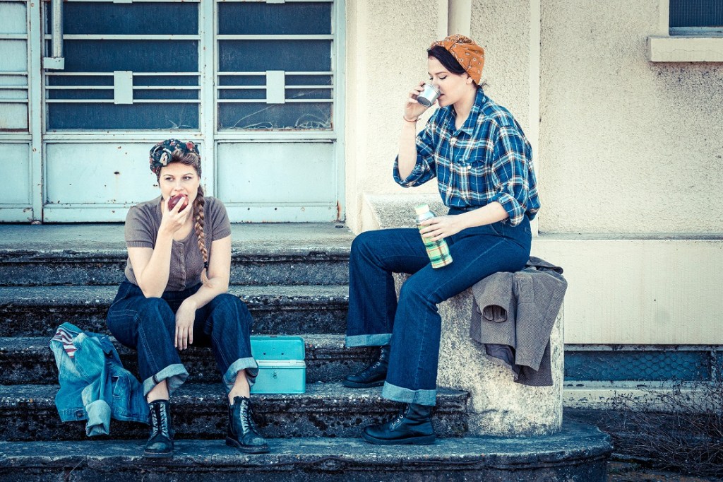 Working girls in the 1940&nbsp;s